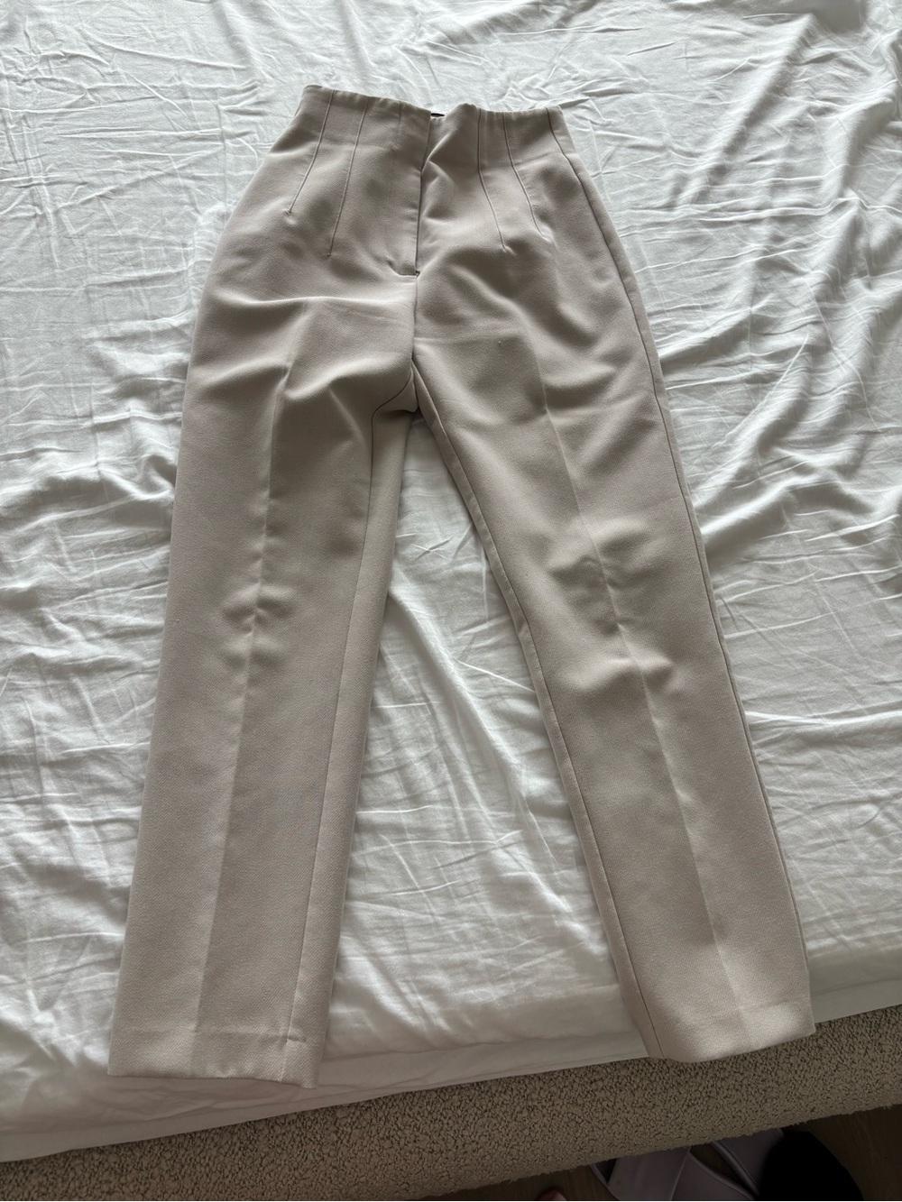 Abercrombie & Fitch High-Waisted Cream Trousers